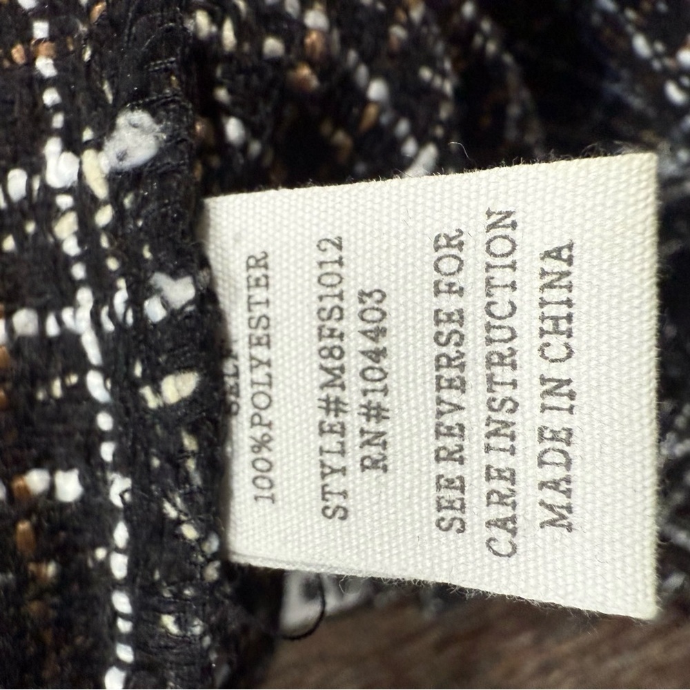 Everyday Chic Boutique Tweed Frayed Hem Black and White Old Money Mini Skirt Med - Picture 6 of 7